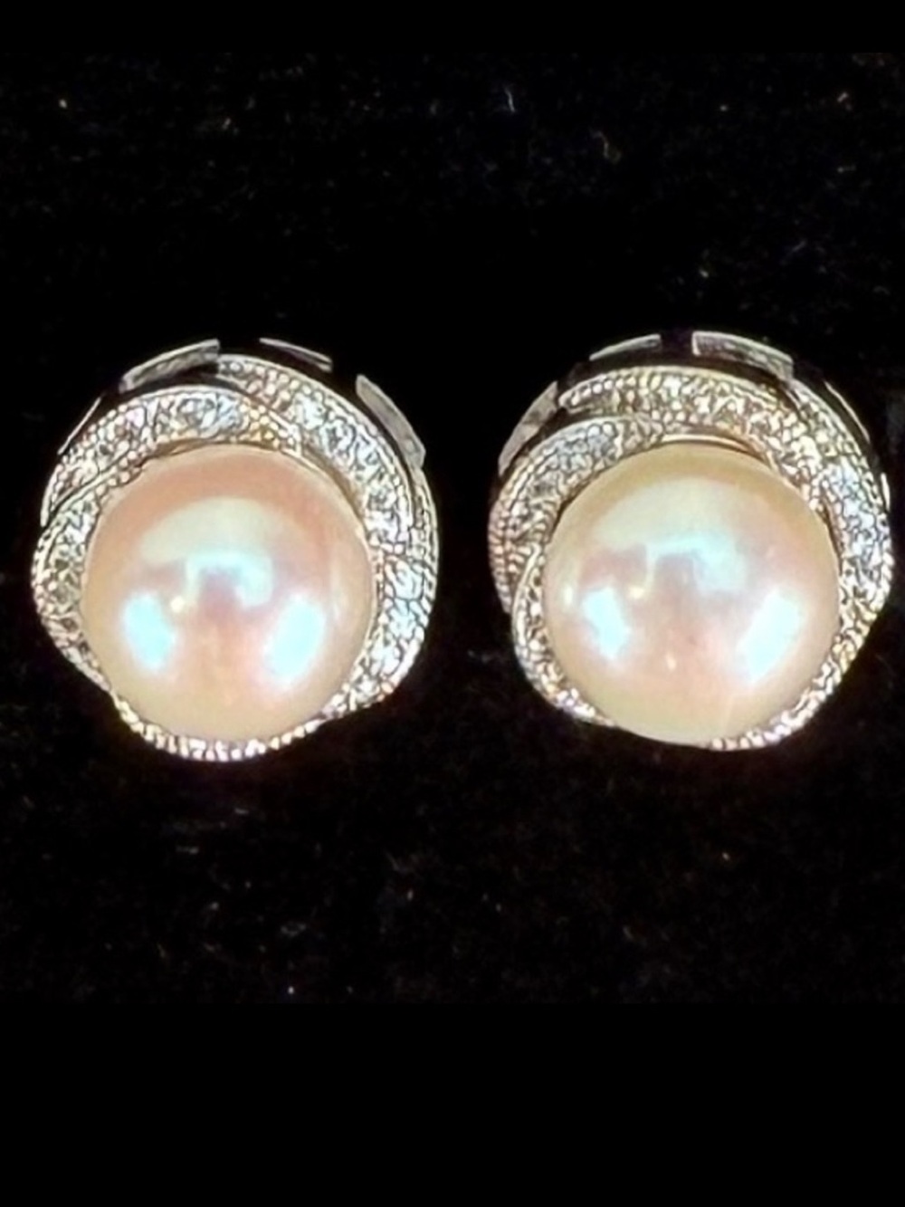 Vintage Silvertone pearl large pierced earrings